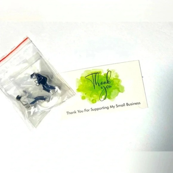 Pulp Fiction - Vincent & Mia - The  Twist Pin 💃🕺 - Picture 6 of 6